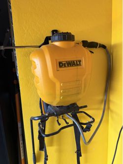 4Gal DeWalt Sprayer