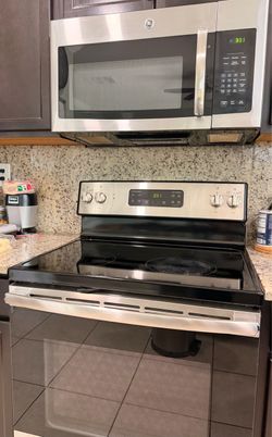 GE stainless steel stove and microwave