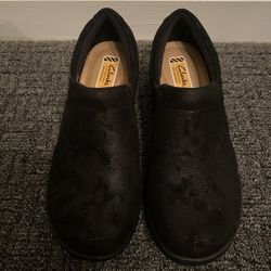 *Like New* Womens Size 6 Clarks