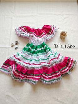 Vestido patrio de niña de 1 año