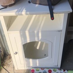 Like new - cat litter box enclosure with removable door - white - fits small - large liter boxes