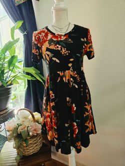 Floral Short Sleeve Swing Dress