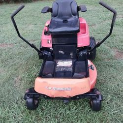 Simplicity Axion Zero Turn Mower 18.5 HP Briggs & Stratton Engine Located In Southmont North Carolina 