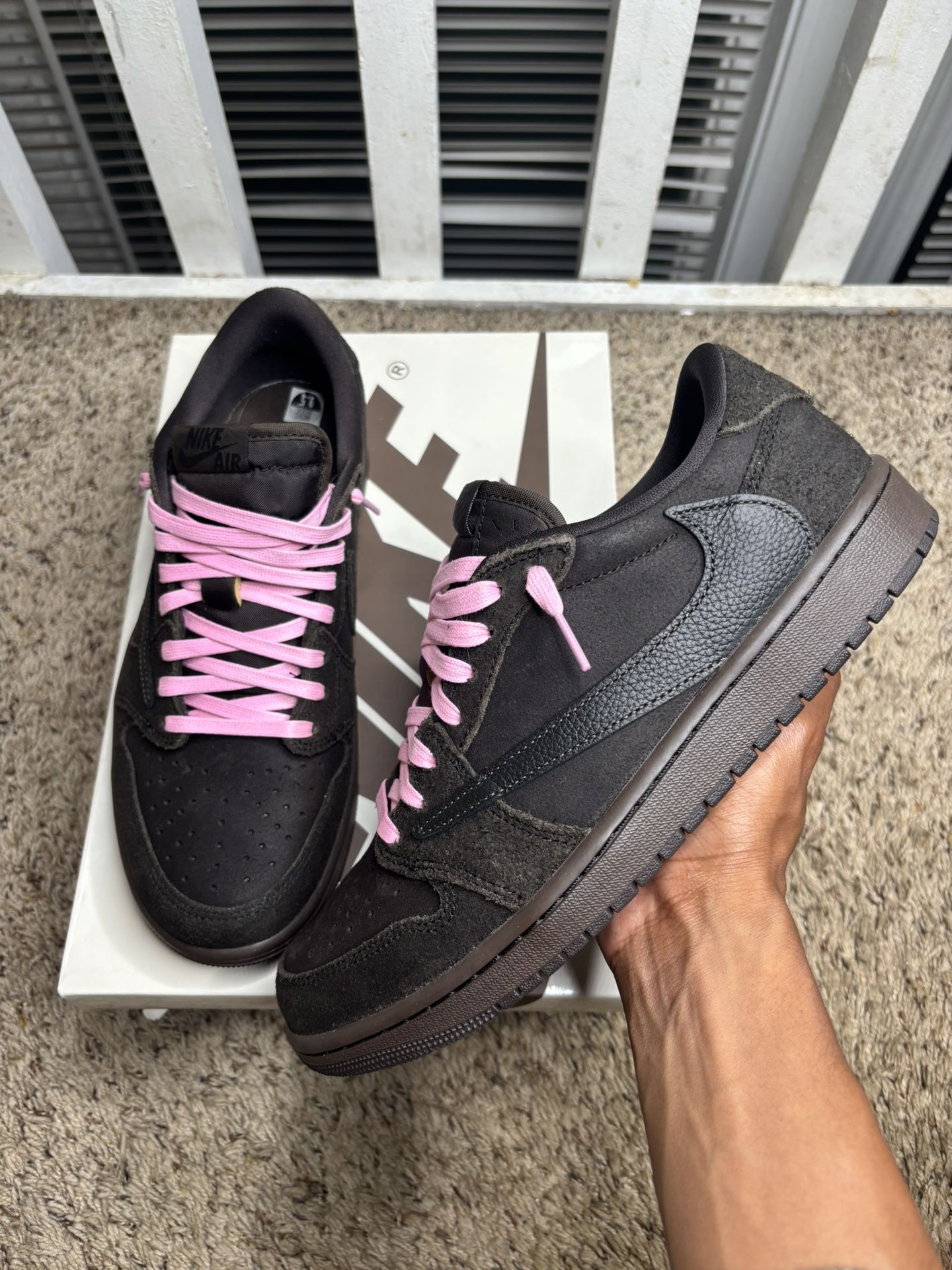 2024 Travis Scott x Air Jordan 1 Retro Low OG SP Velvet Brown