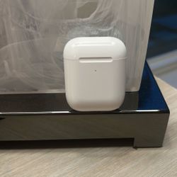Bluetooth earbuds