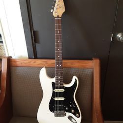1995 MIM STANDARD STRATOCASTER HSS