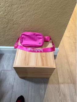 Lululemon crossbody