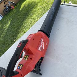 Milwaukee M18 FUEL 120 MPH 450 CFM 18V Lithium-Ion Brushless Cordless Handheld Blower (Tool-Only