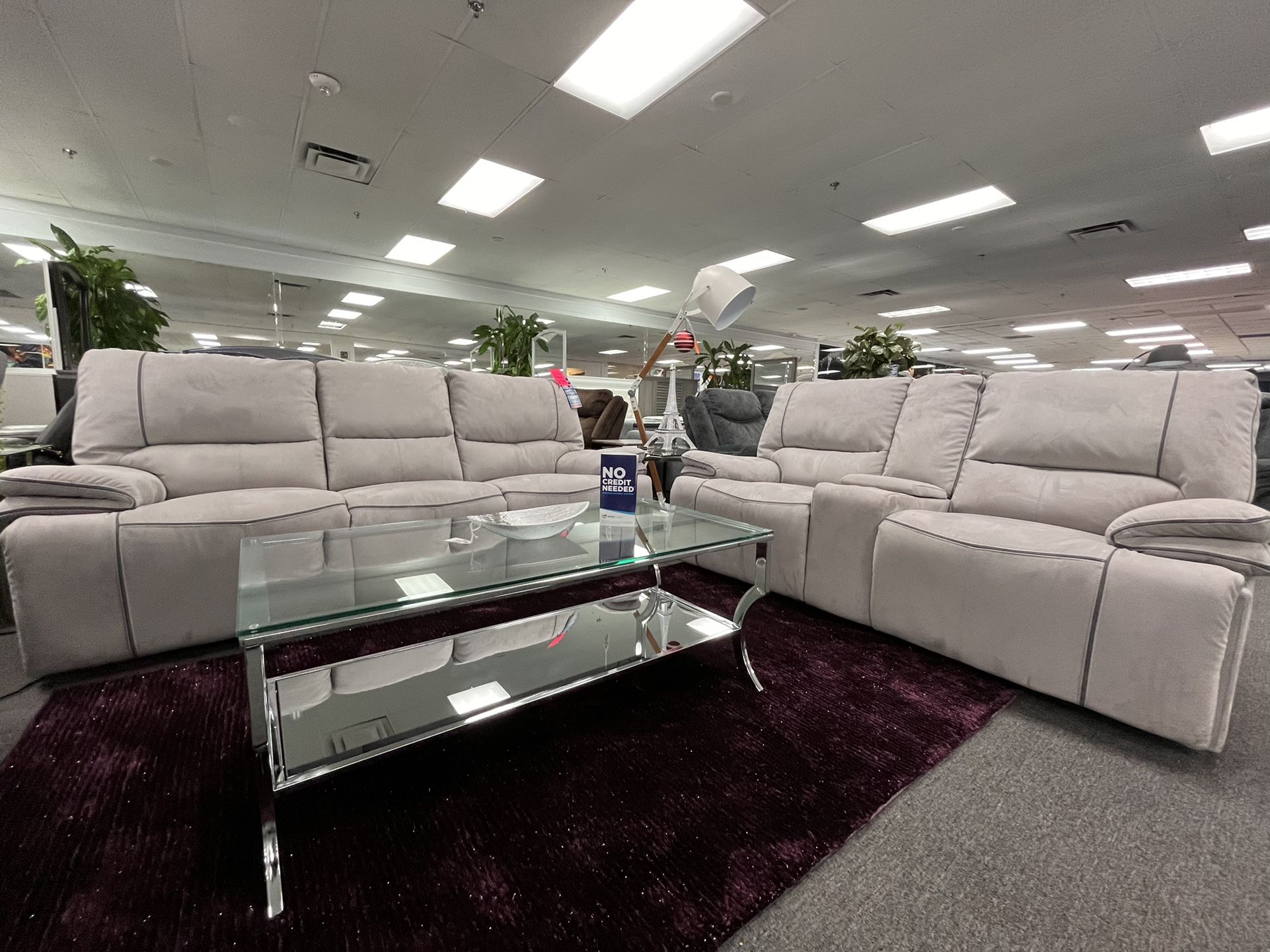 Power Sofa & Love Seats Don’t Miss Out $1599🚨