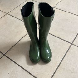 Rain boots 