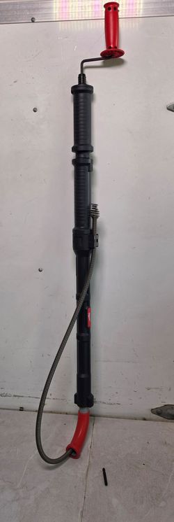 Milwaukee
Toilet Auger Plumbing Drain Snake
