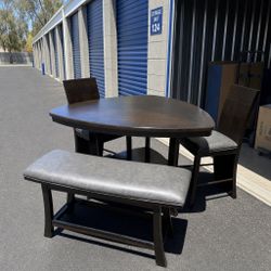 Dining Table Set