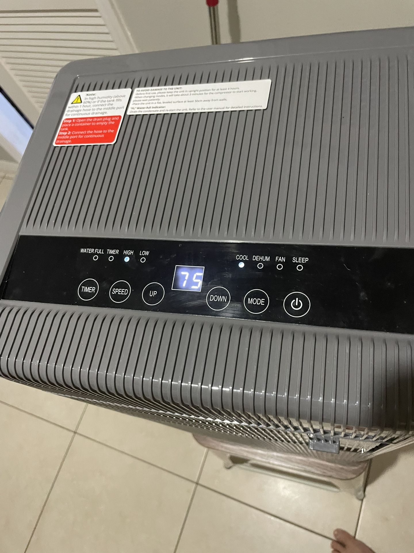 Portable aC Units $100 Each All New Scratch And Dent 8,000 Btu 6000 Btu