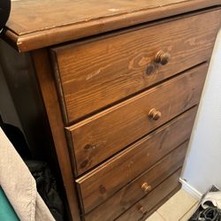 Wood 5 Drawer Dresser