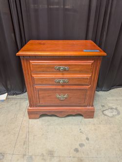 Traditional Three-Drawer Wood Nightstand with Brass Hardware