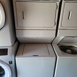 Whirlpool 27" Wide Apartment Size Top Load Washer With Agitator And Gas Dryer Set Laundry Center Stacked Single Unit Stackable 