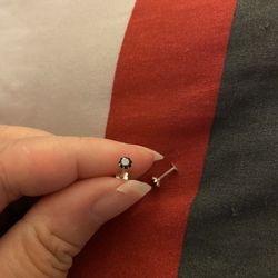 Real Silver Black Small Stud Earrings 