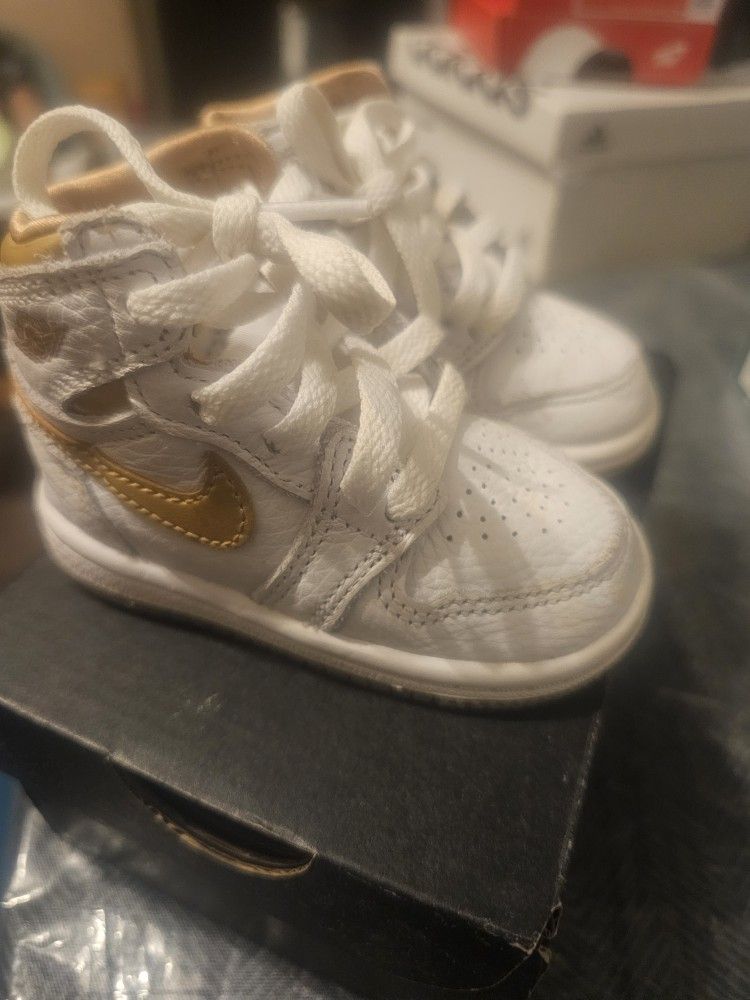 Jordan 1- Retro High- For Baby