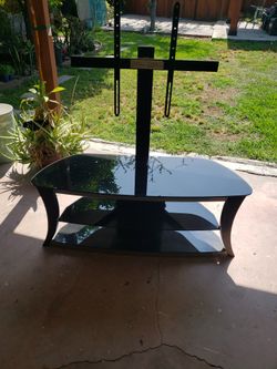 Tv mount