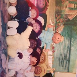 Cabbage Patch Dolls Some With Birth Certificates 