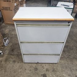 3 Drawer File Cabinet 