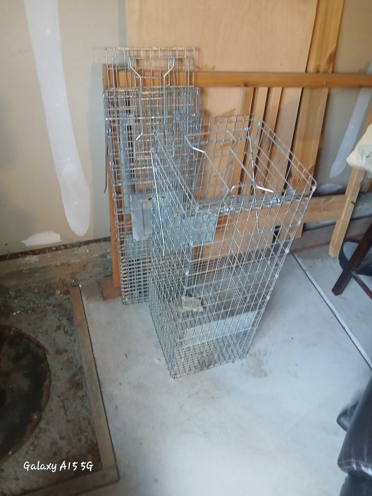 Assorted Animal Cages And Sizes