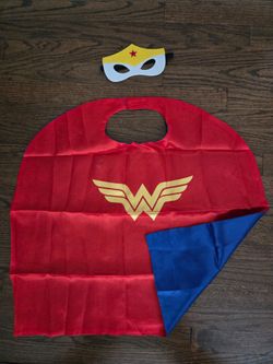 Kids Wonder Woman Superhero cape and eye mask