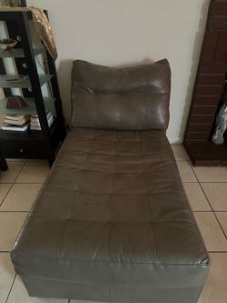 Chaise Lounger