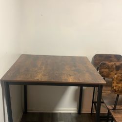 Dining Room Table 