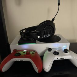 Xbox Series S Bundle