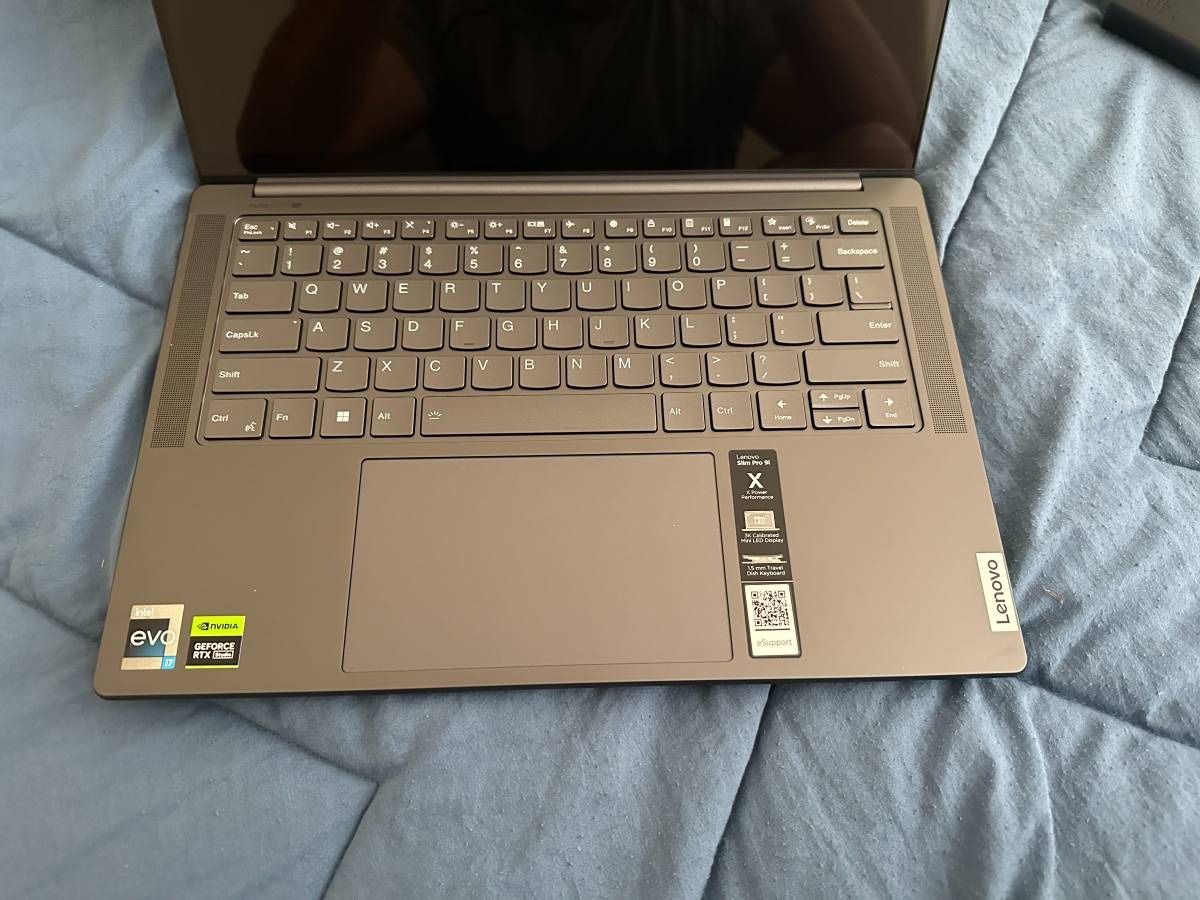 Lenovo Slim 9 Prox 14IRP8 14.5" Mini-led Touch laptop