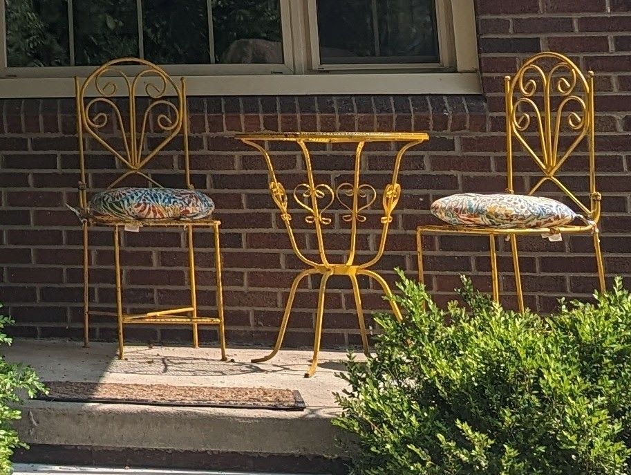 Bistro Table & Chairs