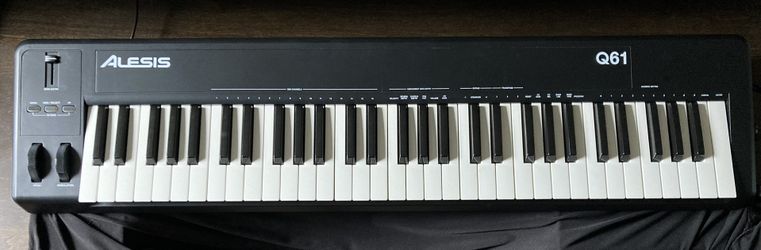 Alesis Q61 61 Key USB midi keyboard