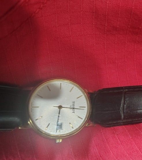 One Owner ,Only Wore About A Handful Of Times Looking To Move Out Of State