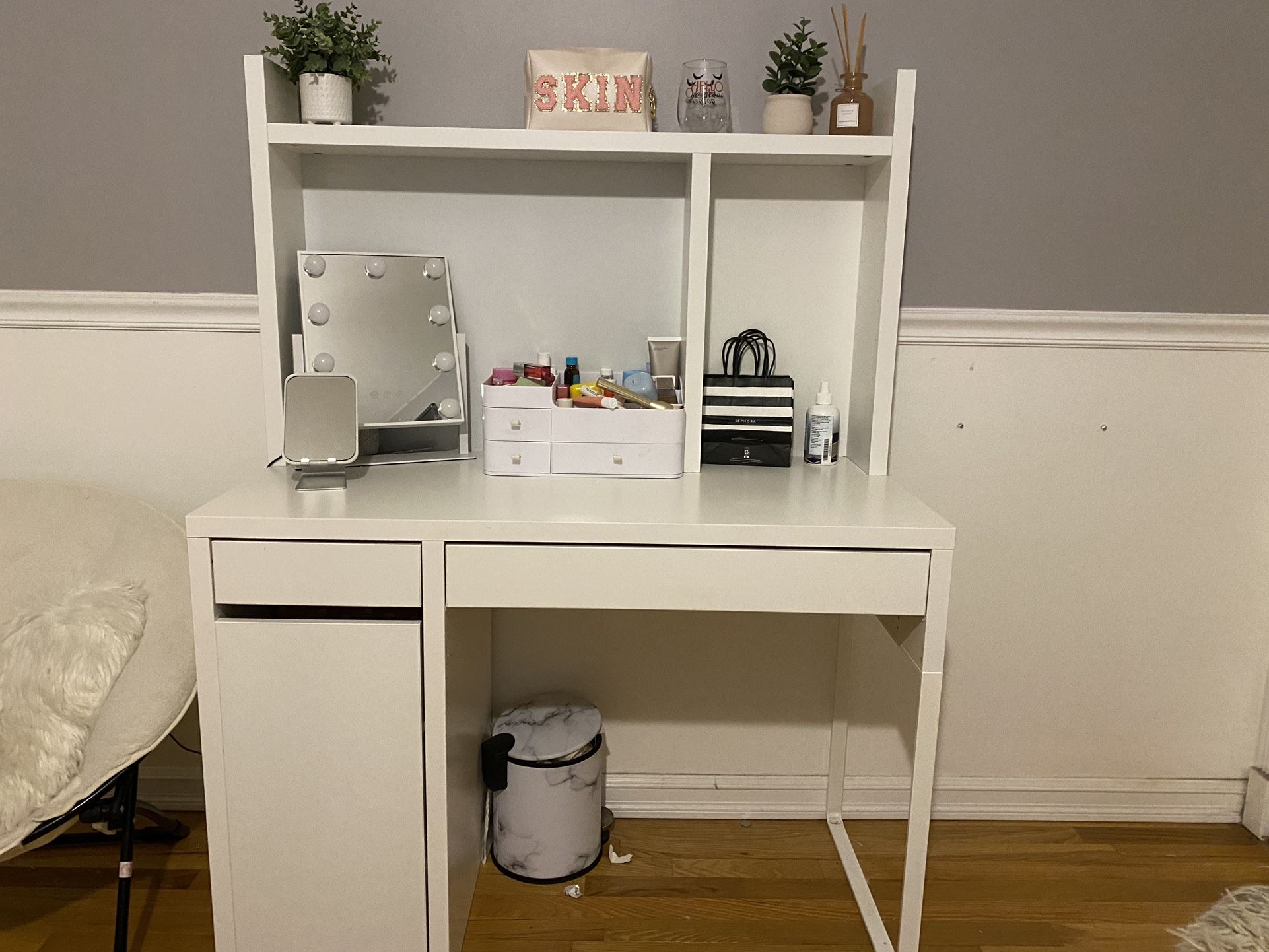 IKEA White Desk With Hutch