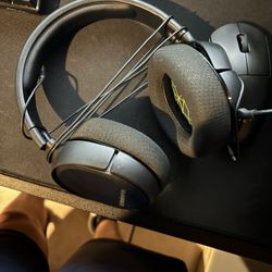 Wireless Steel Series Headset 