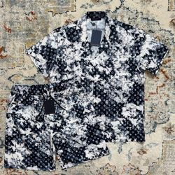 2 Piece Set Men’s Size M/L  