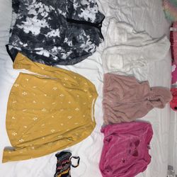 Girl’s Clothing 