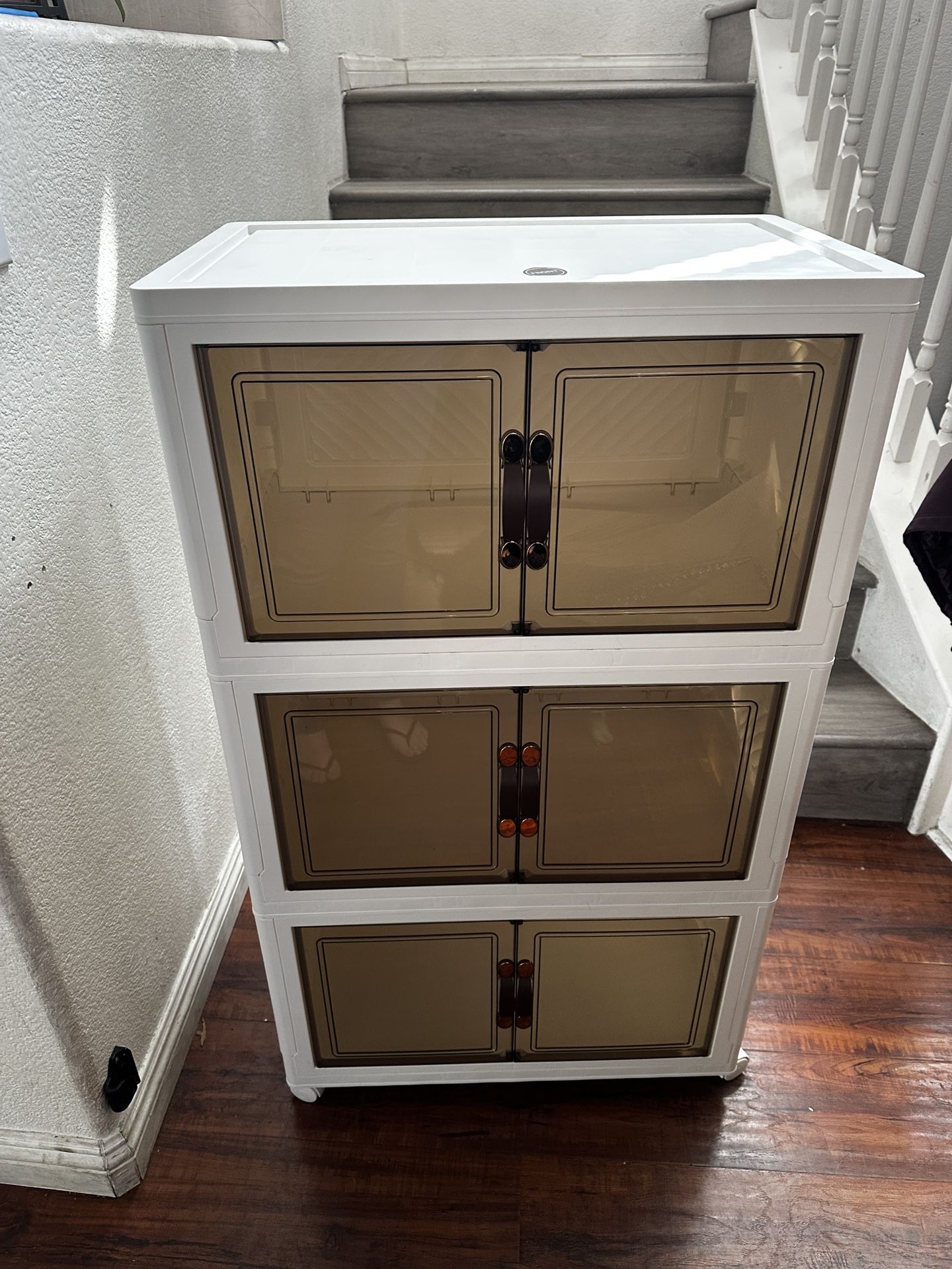 Collapsible Cabinet with Wheel