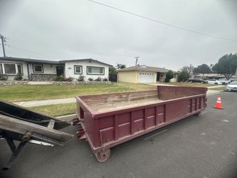 10-YARD LOWBOY DUMPSTER — $750 WITH $10 OFF YOUR RENTAL
