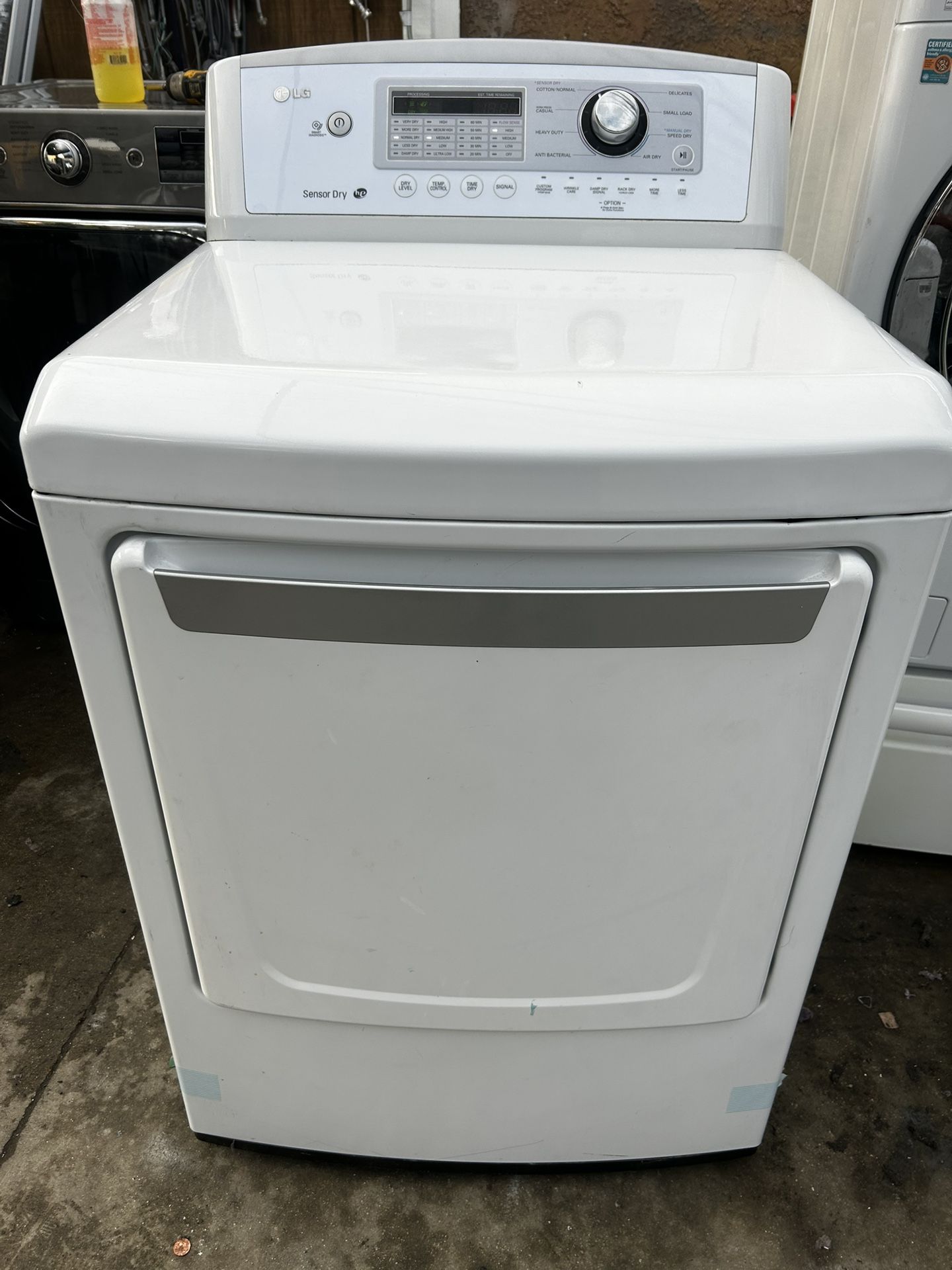 LG. GAS DRYER