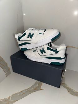 New Balance 550 Spruce size 6w / 4.5y