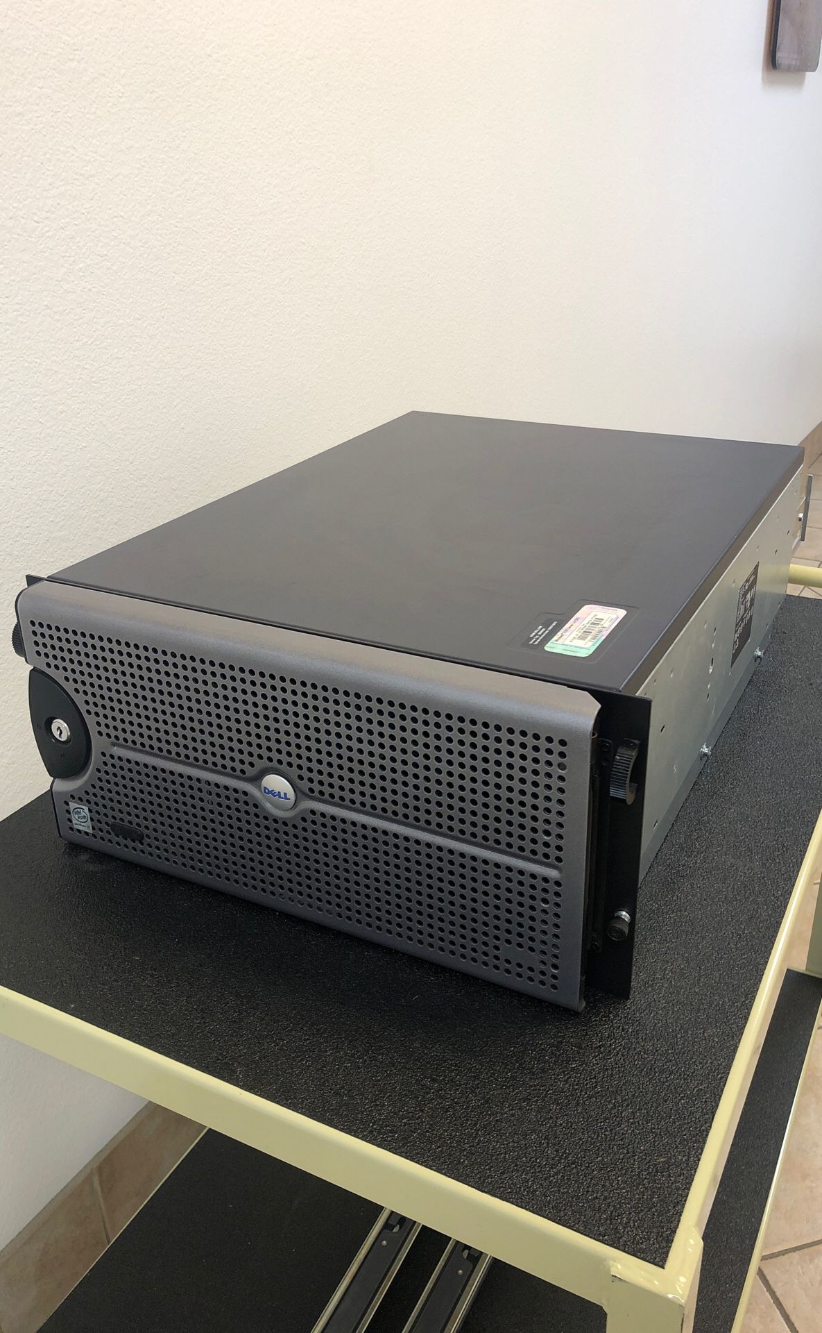 Dell PowerEdge 2500 Server