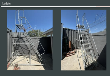 Rolling warehouse ladder
