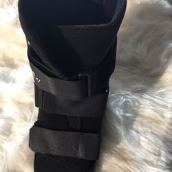 Ortho Boot Medium Sprain Broken Injury Walking  Healing