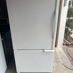 Amana Fridge 