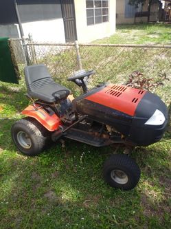 Murray. Riding Mower