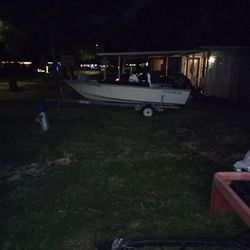 90 sun liner 16' center console boatw/ 70 hp  mercury engine 