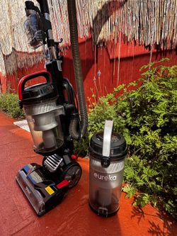 Eureka DashSprint Dual Motor Vacuum