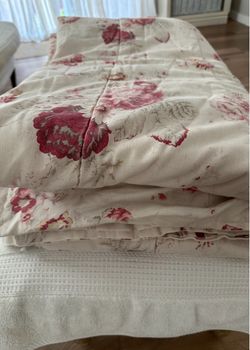 Waverly Garden Room Norfolk Rose Full size comforter /2 fitted sheets